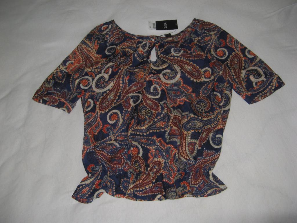 Блузка Next размер 10 (на ог 92) 900 рублей . 