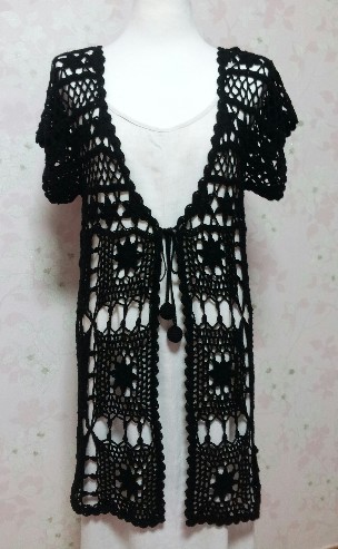 длинный жилет квадратами. Летняя женская одежда