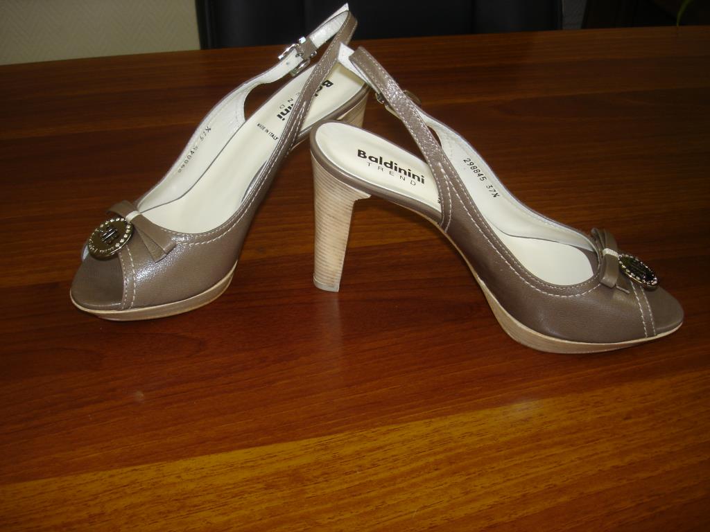 ПРИСТРОЙ взрослой обуви--ТОЛЬКО НОВОЕ