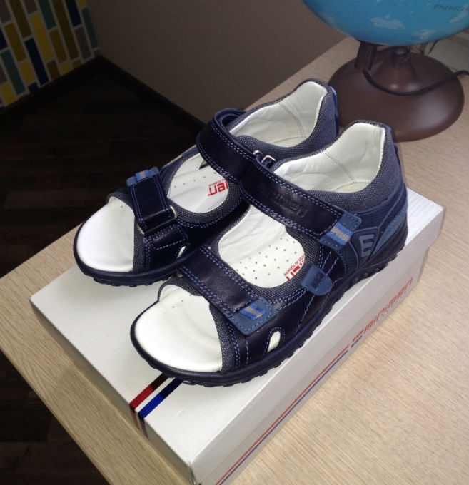 пристроено