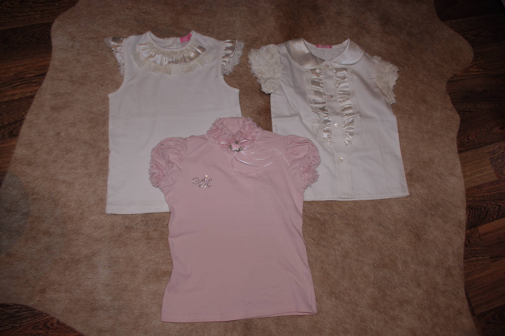 три блузки-122-500. ЗАБРАЛИ