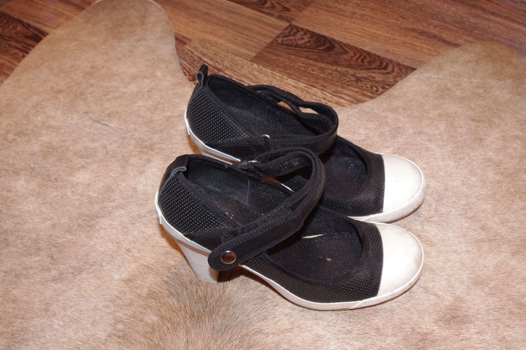 Светски туфли-кеды-38-400. ЗАБРАЛИ