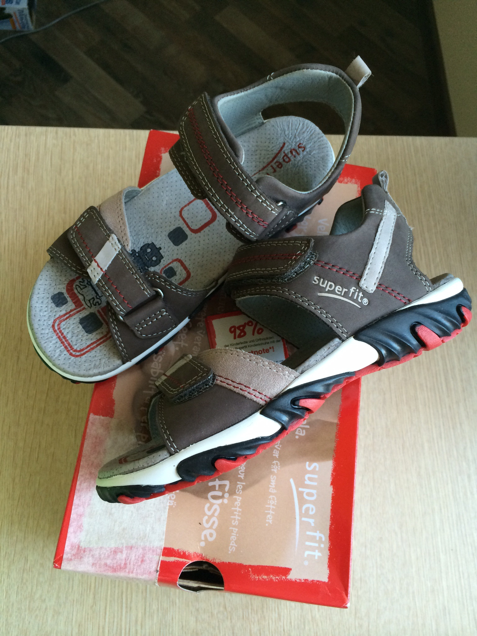 пристроено