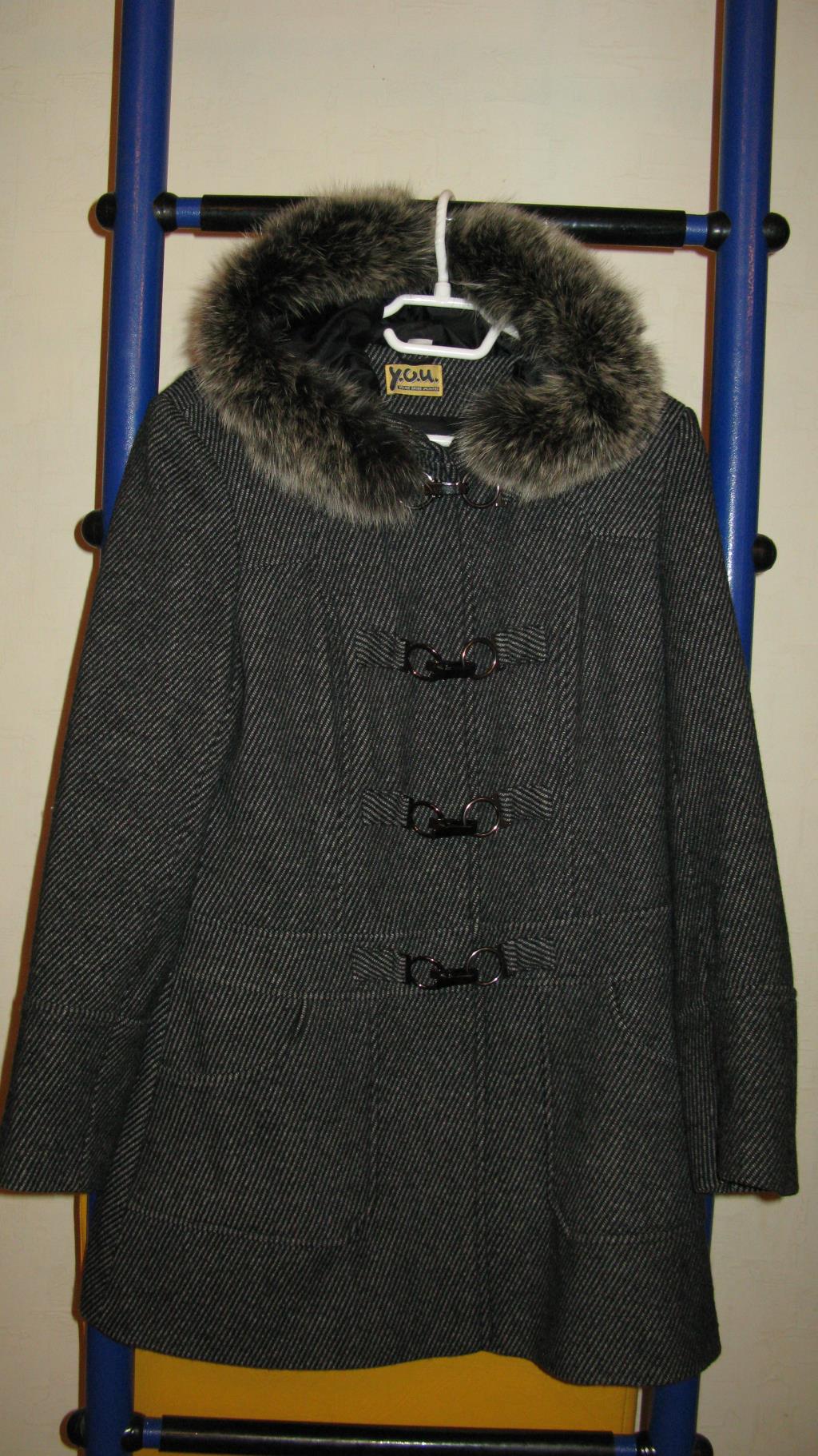 Пальто осеннее привозное на 44-46 . Взрослая одежда р.42-44-46