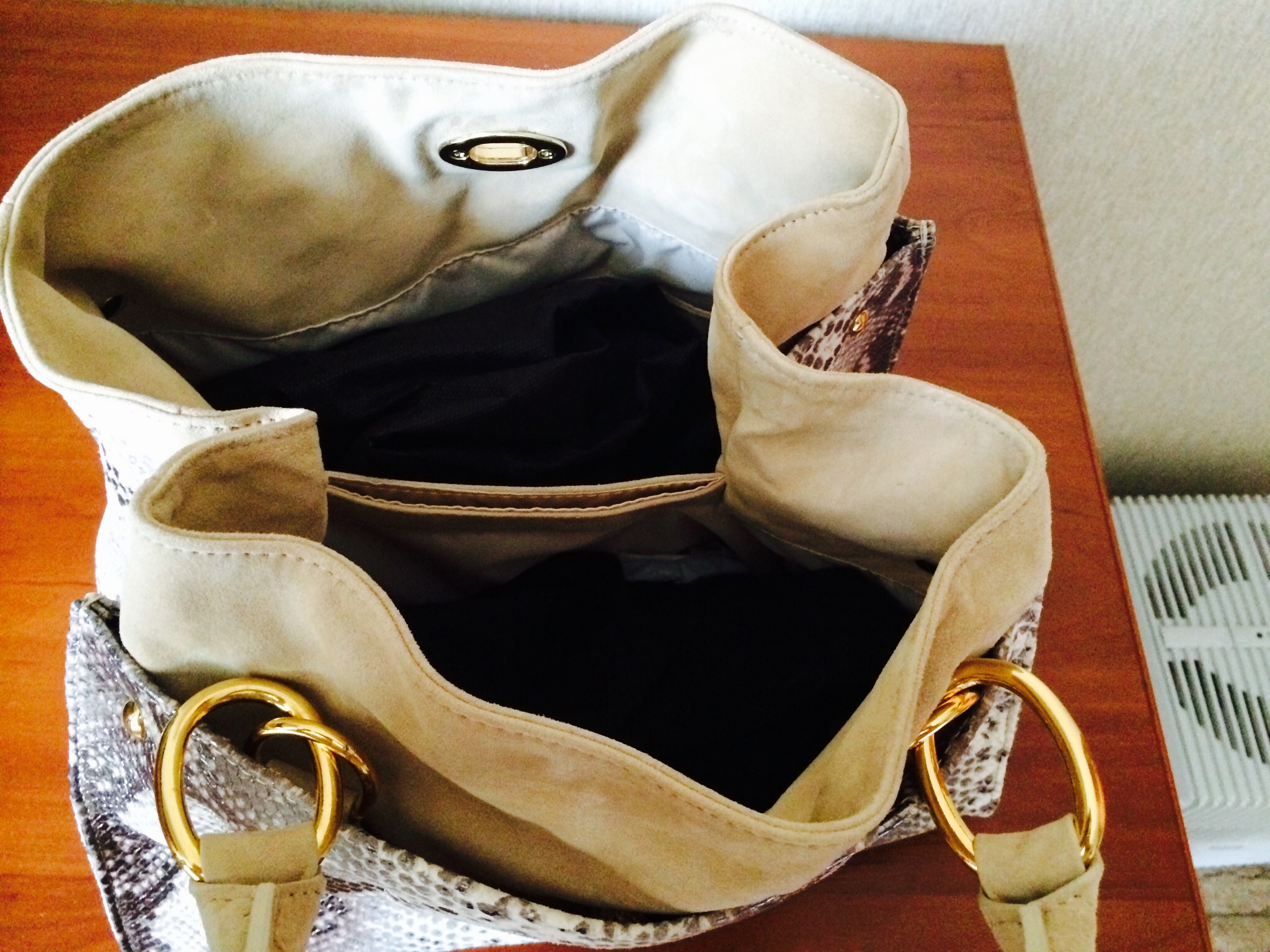 Отдам за 150,стояла 250. 