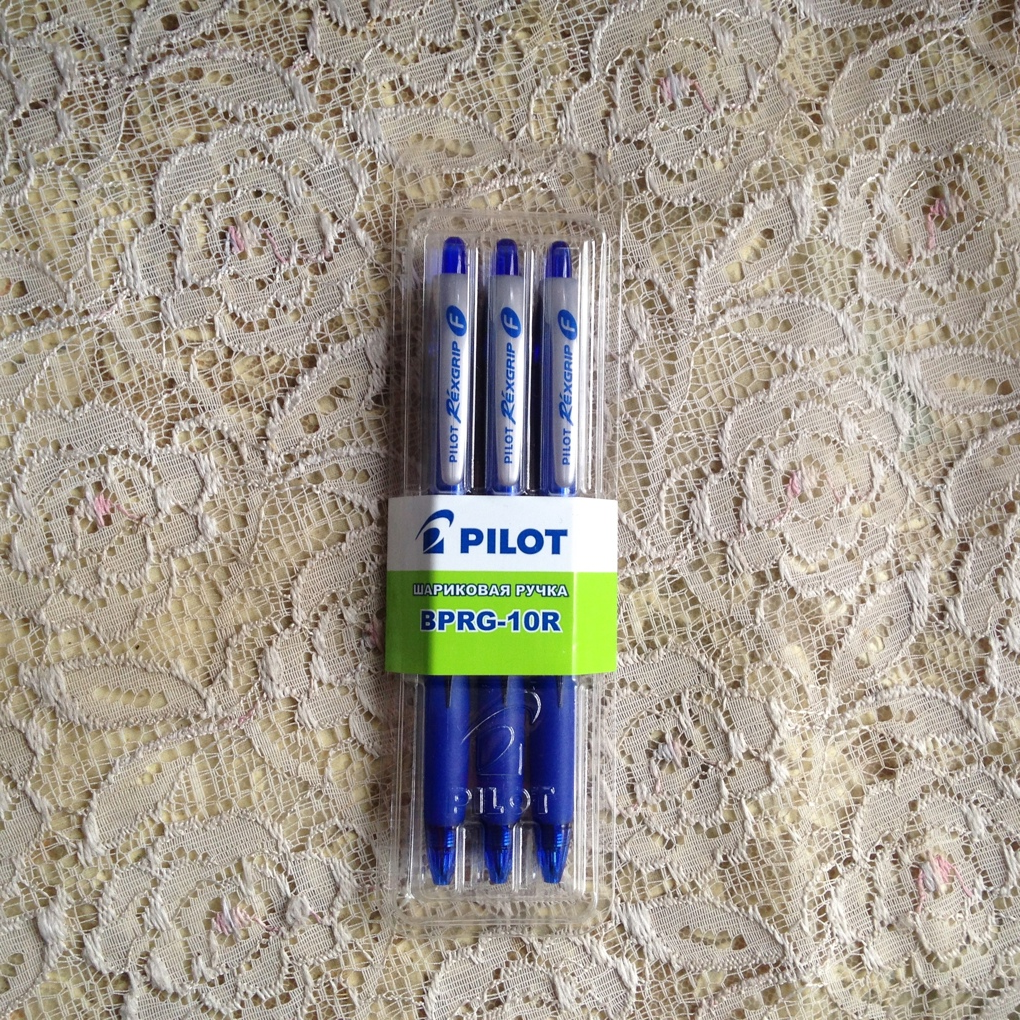 шариковые ручки. экв. 237 руб.. Канцтовары