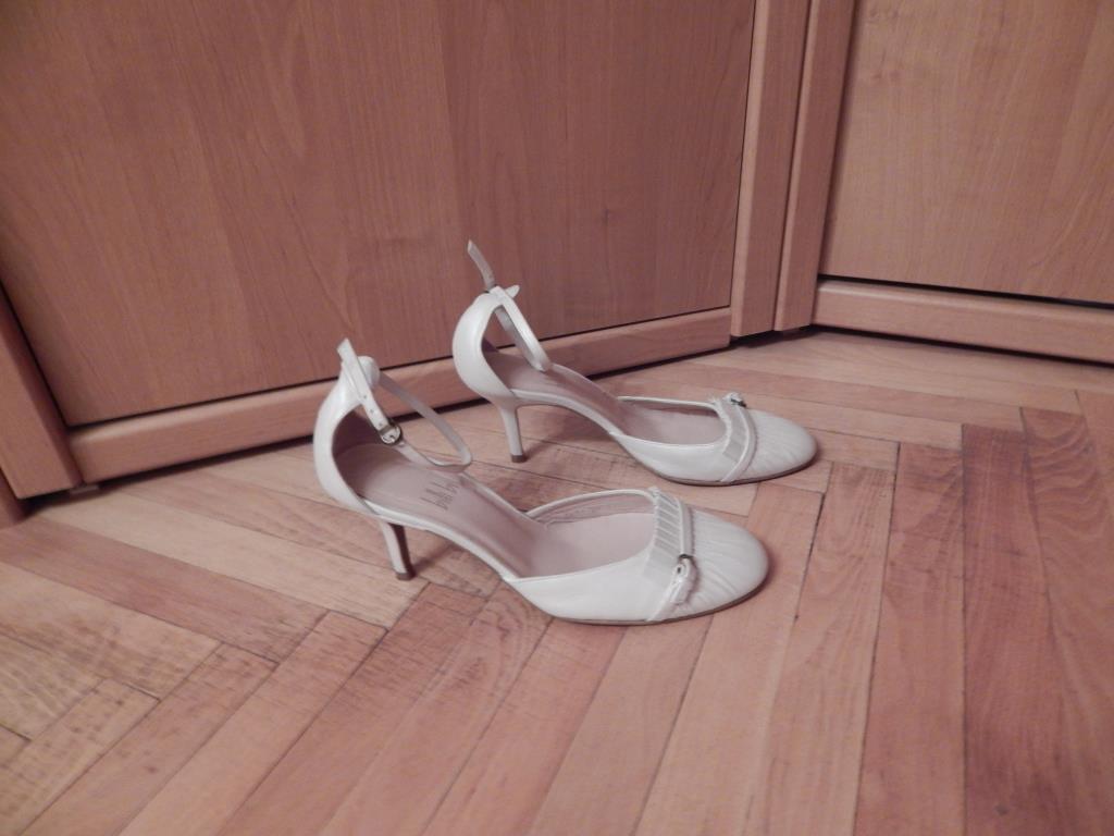 Женская обувь