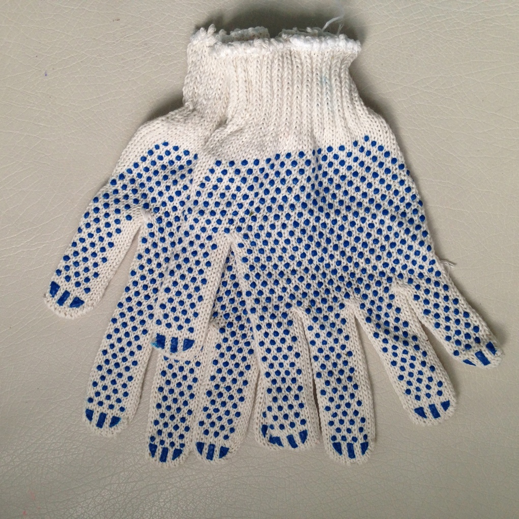 Тряпошные перчатки. экв. 20 руб.. Резиновые многоцелевые перчатки, тряпошные 