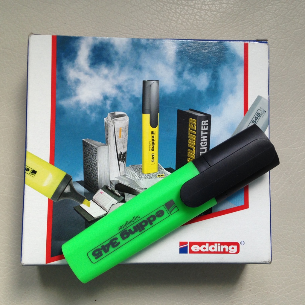 Маркер выделитель. экв. 40 руб.. Канцтовары