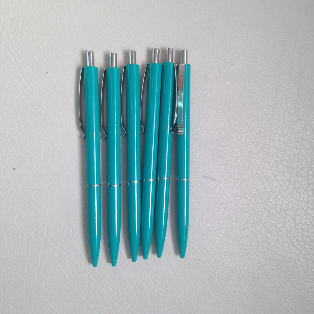 Новые ручки. Канцтовары