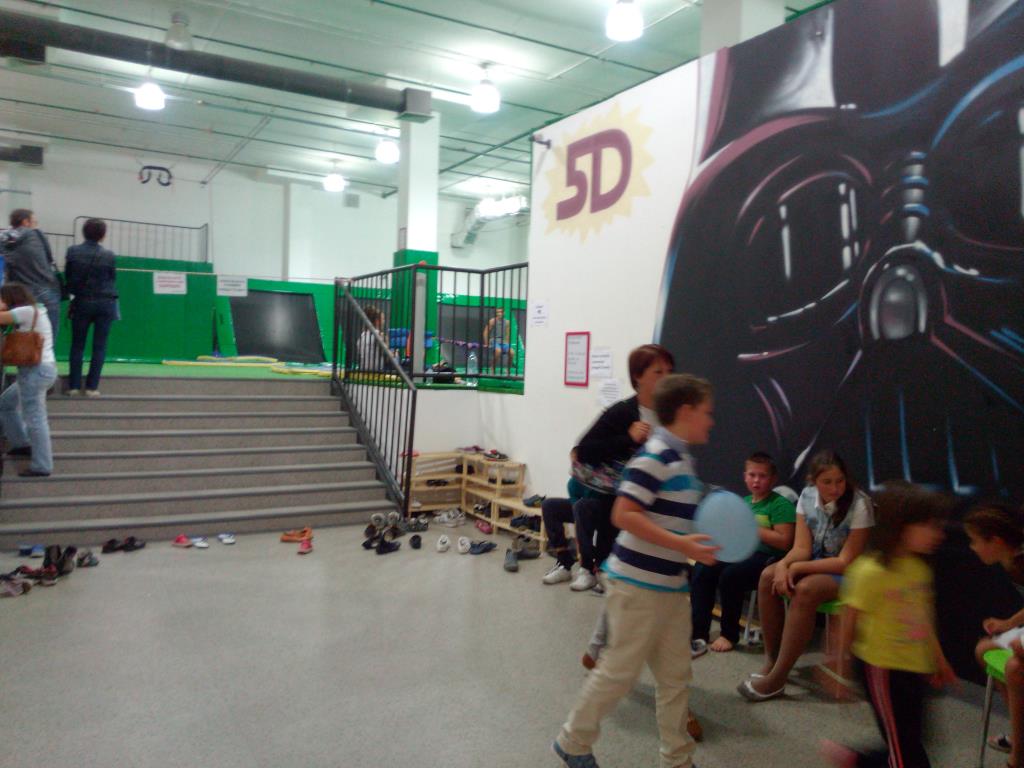 'Невесомость' - батутный центр