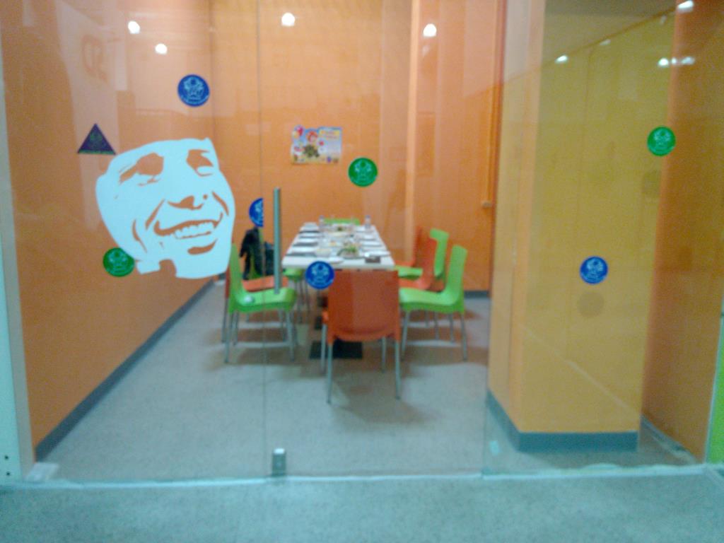 'Невесомость' - батутный центр