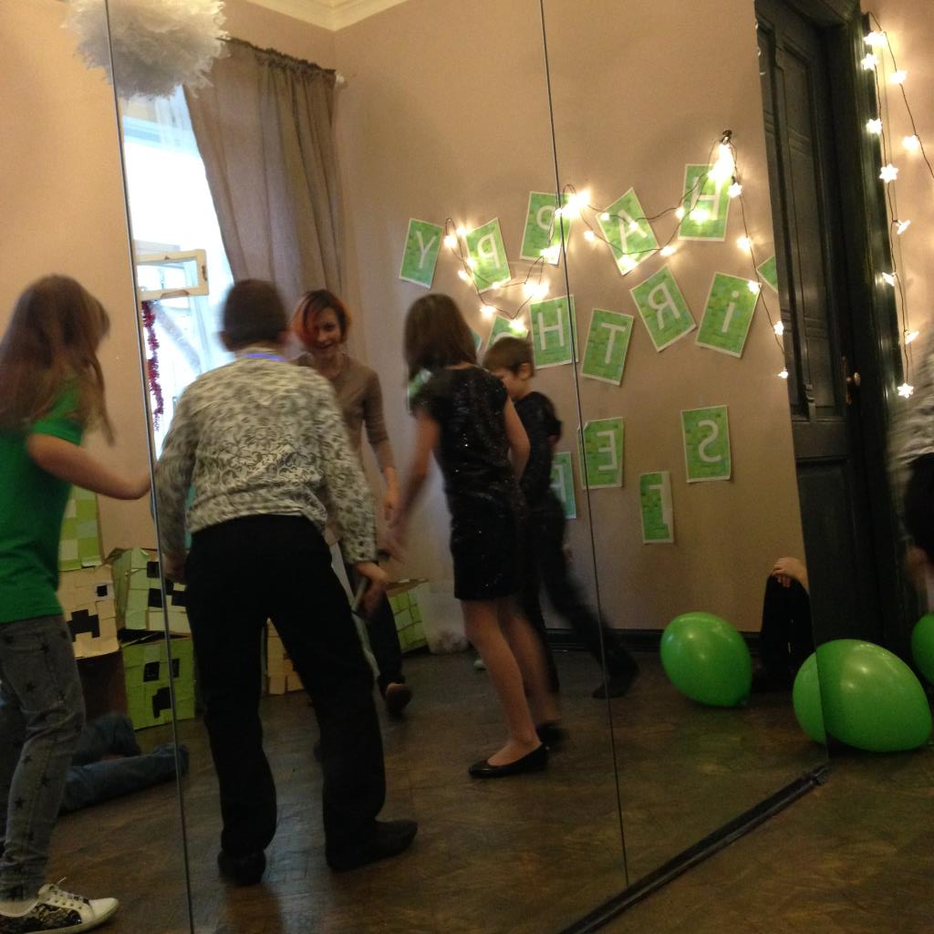 День рождения в стиле Minecraft