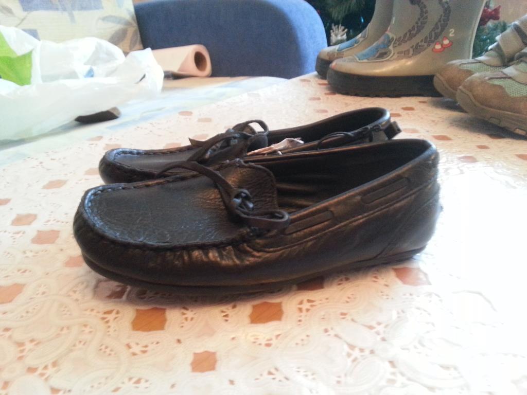 новые макасины Zara р.28 700р. Детская обувь