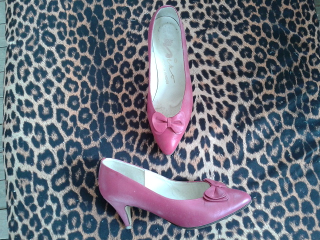 р.36 новые. НОВАЯ одежда и обувь