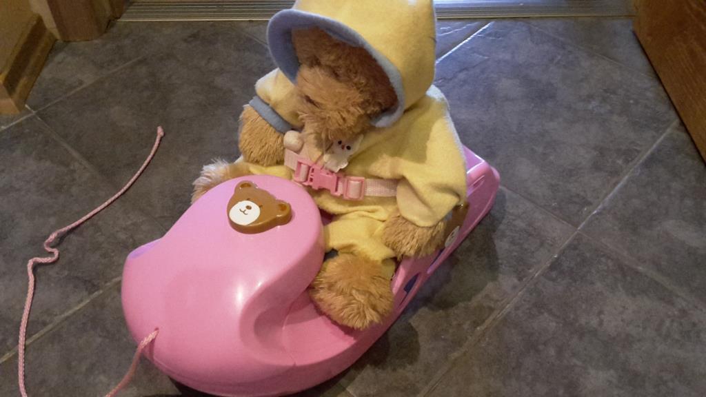 Игрушки, книги