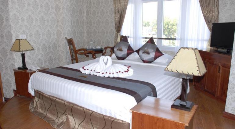 Pho Nui Hotel (Mountain View). 