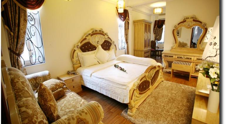 Ritz Boutique Hotel. 