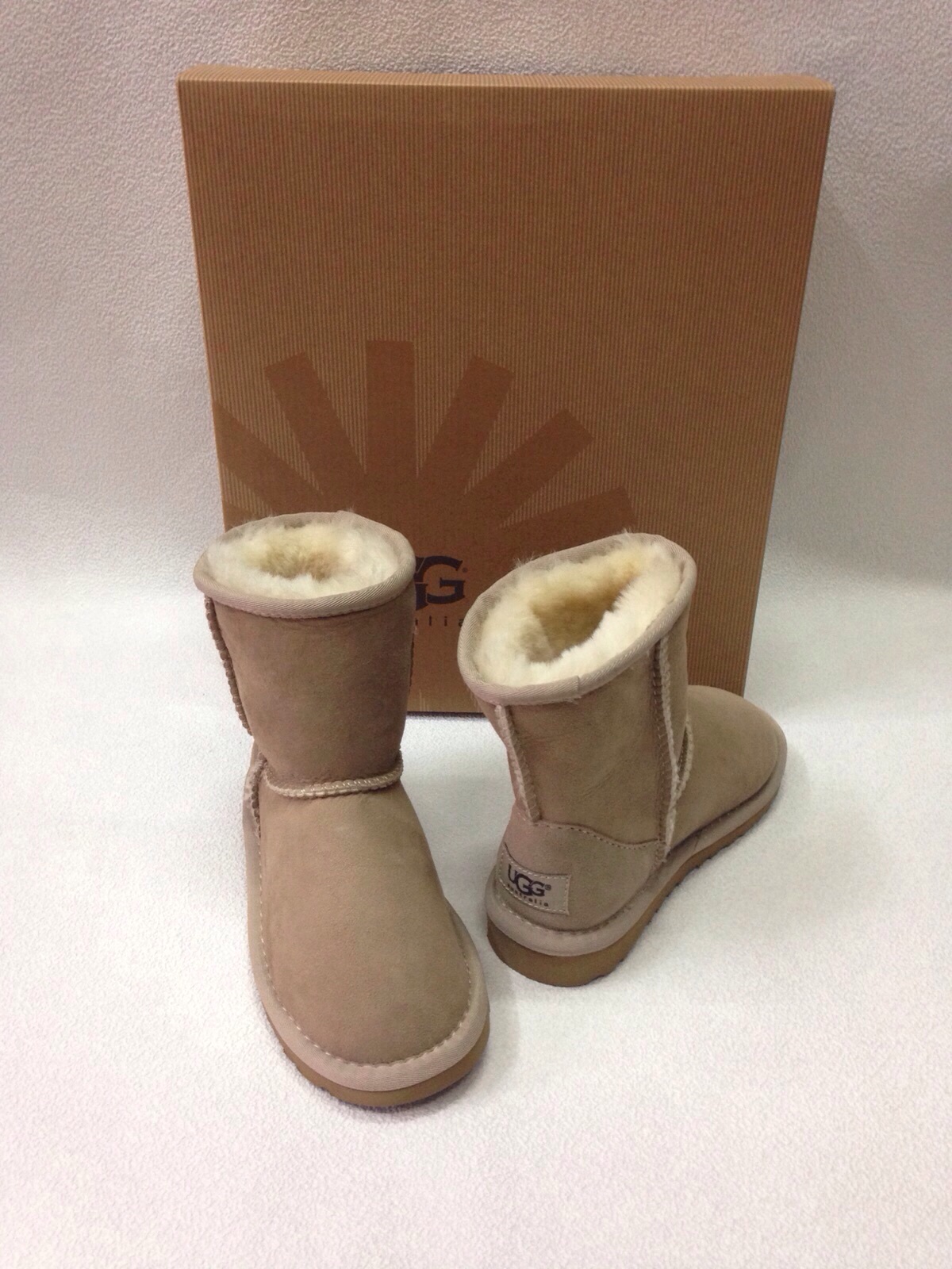 КЛАССИК ТОЛЛ бежевые детские и женские. UGG сезон осень/зима 2015/2016