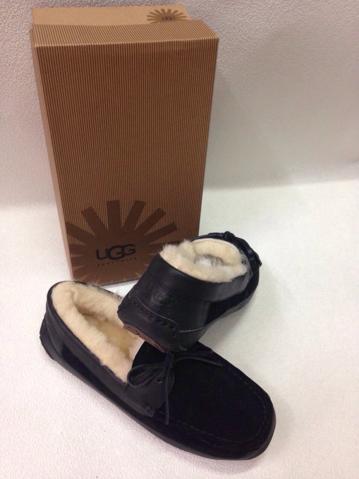 МАКАСЫ мужские черная кожа+черная замша+бант. UGG сезон осень/зима 2015/2016