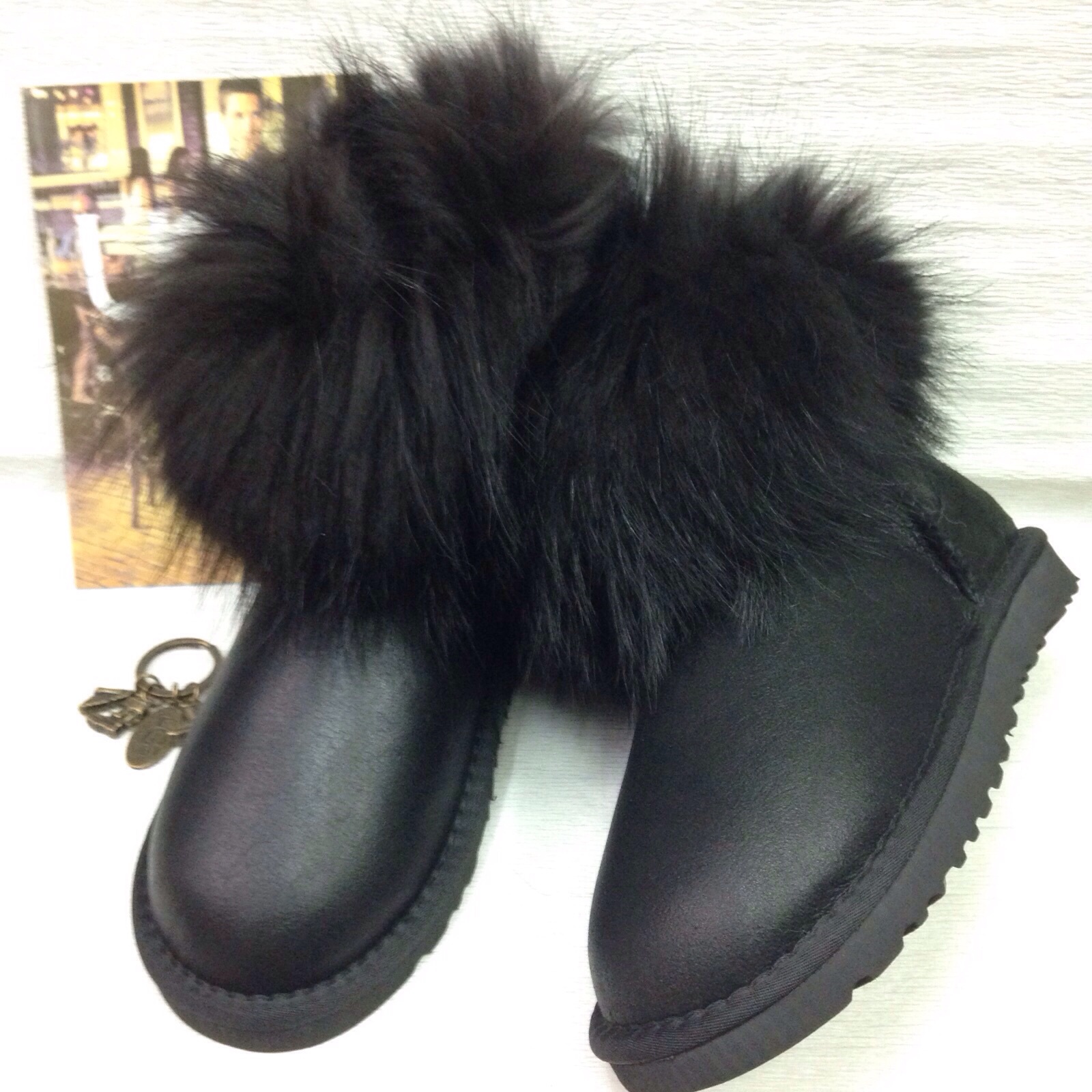 ЛИСА-ЧЕРНАЯ ЛИСА-черные обливные. UGG сезон осень/зима 2015/2016