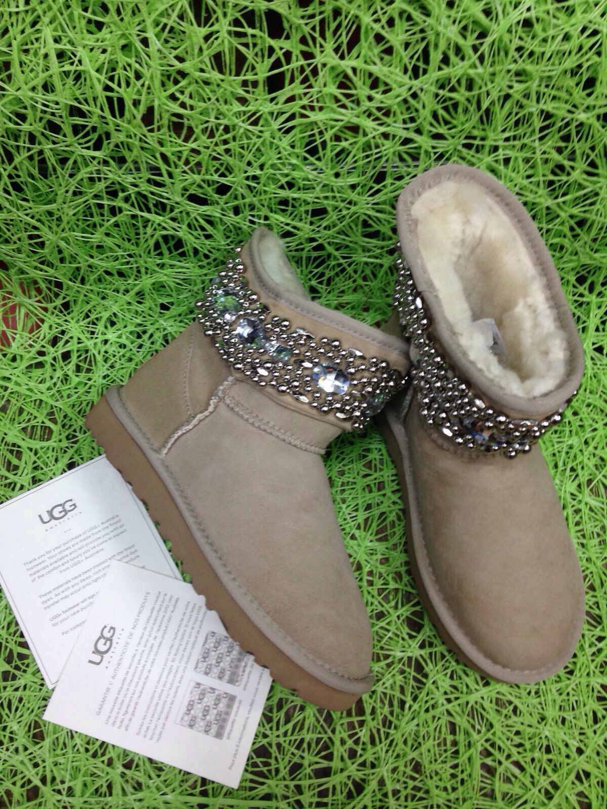 Ugg & Jimmy Choo Crystals  бежевые. UGG сезон осень/зима 2015/2016