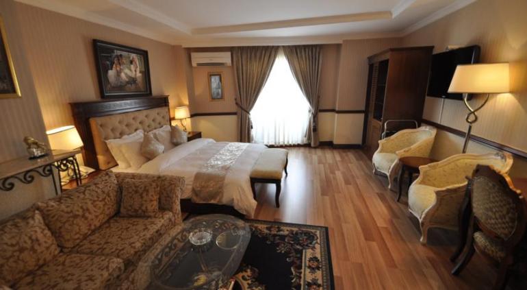 Sunflower Hotel District 10. 