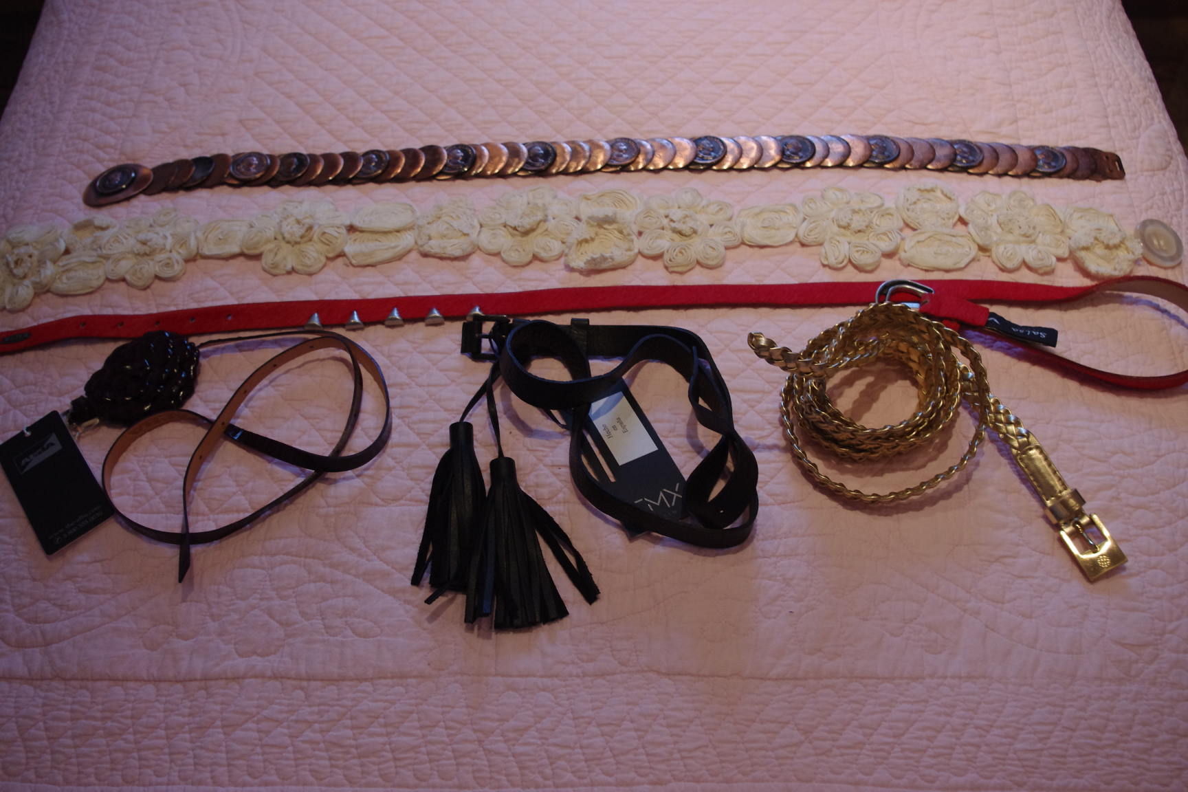 классные ремешки от 400. СУМКИ И АКСЕССУАРЫ