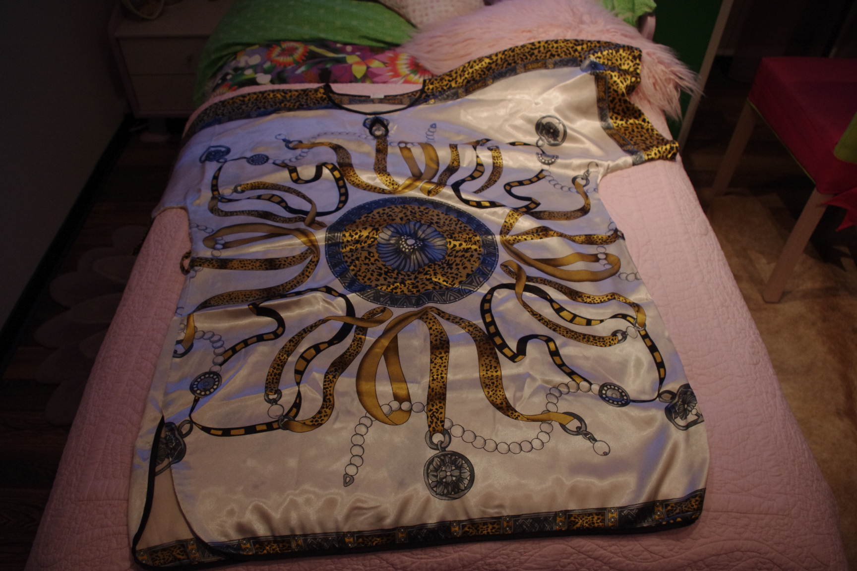 для дома шелк туника с поясом-44/50-400. ЗАБРАЛИ