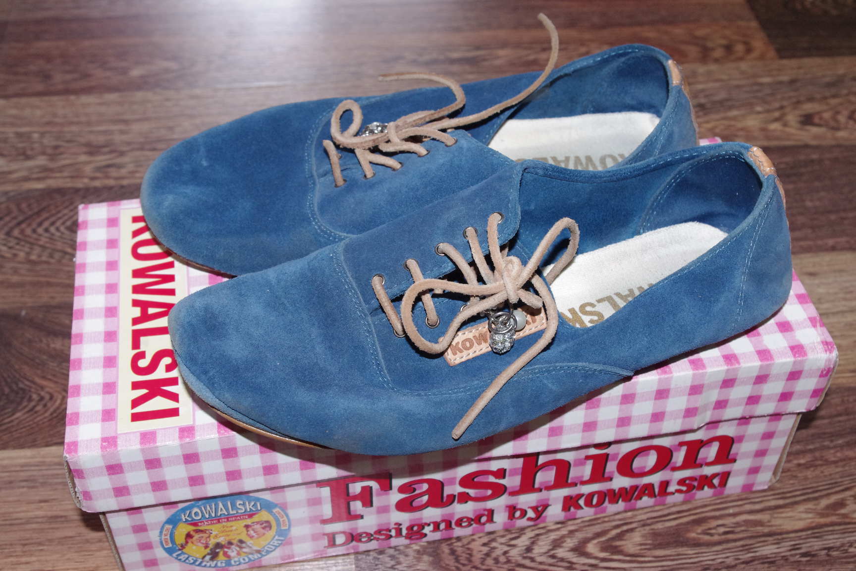 Ковальски замшевые ботиночки на шнурках-38-600. ЗАБРАЛИ