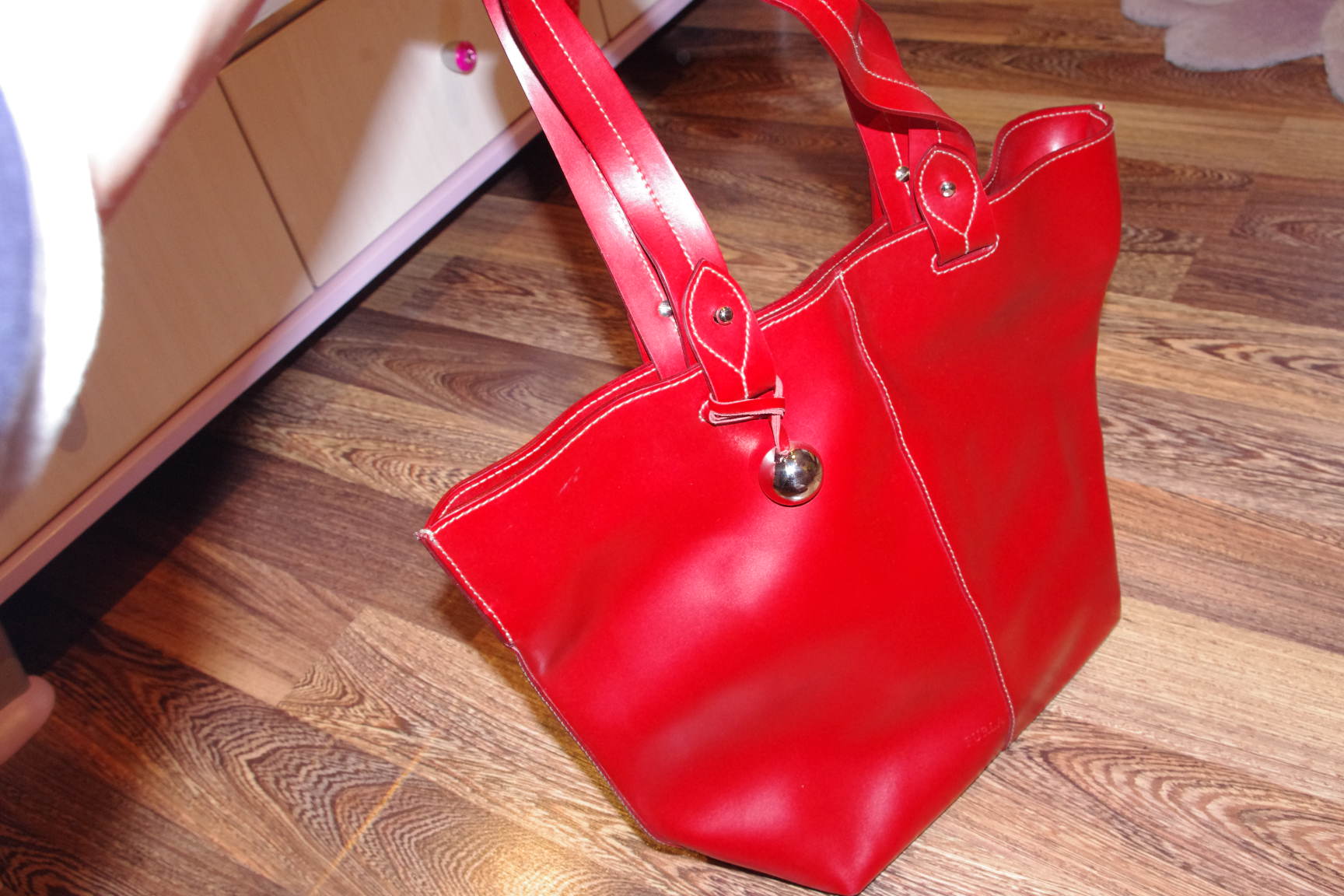 Фурла красная кожа-2000. ЗАБРАЛИ