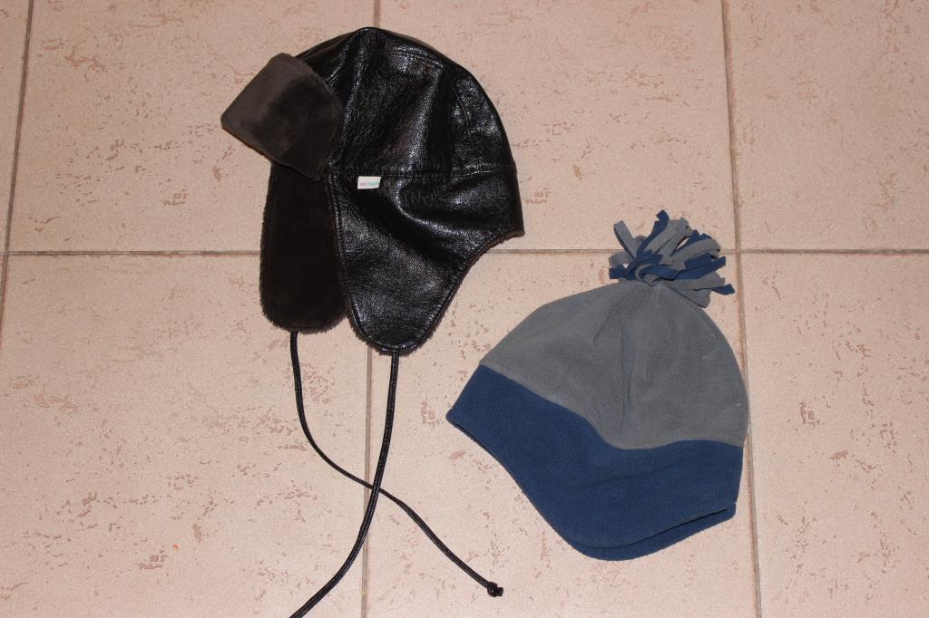 Две новые шапки 52-54. ДЕТСКОЕ