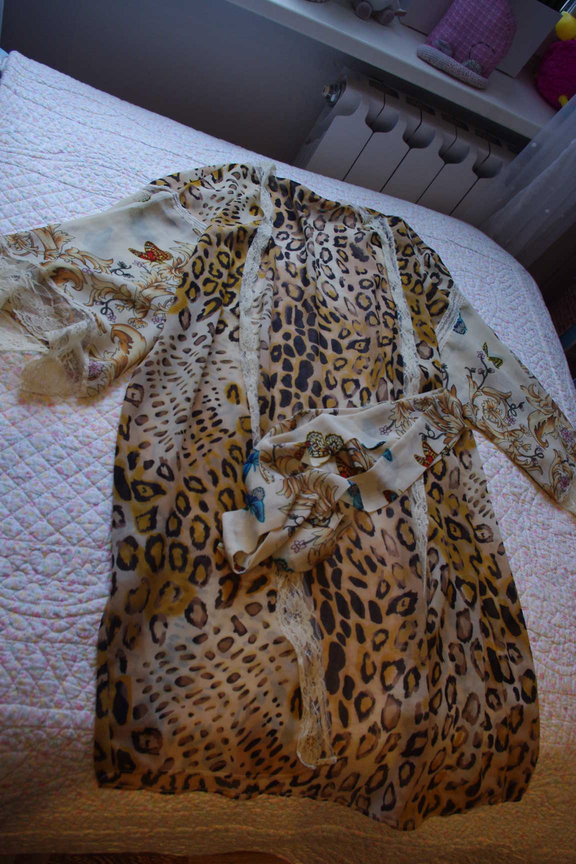 кимоно-шелк-44/46-500. ЗАБРАЛИ