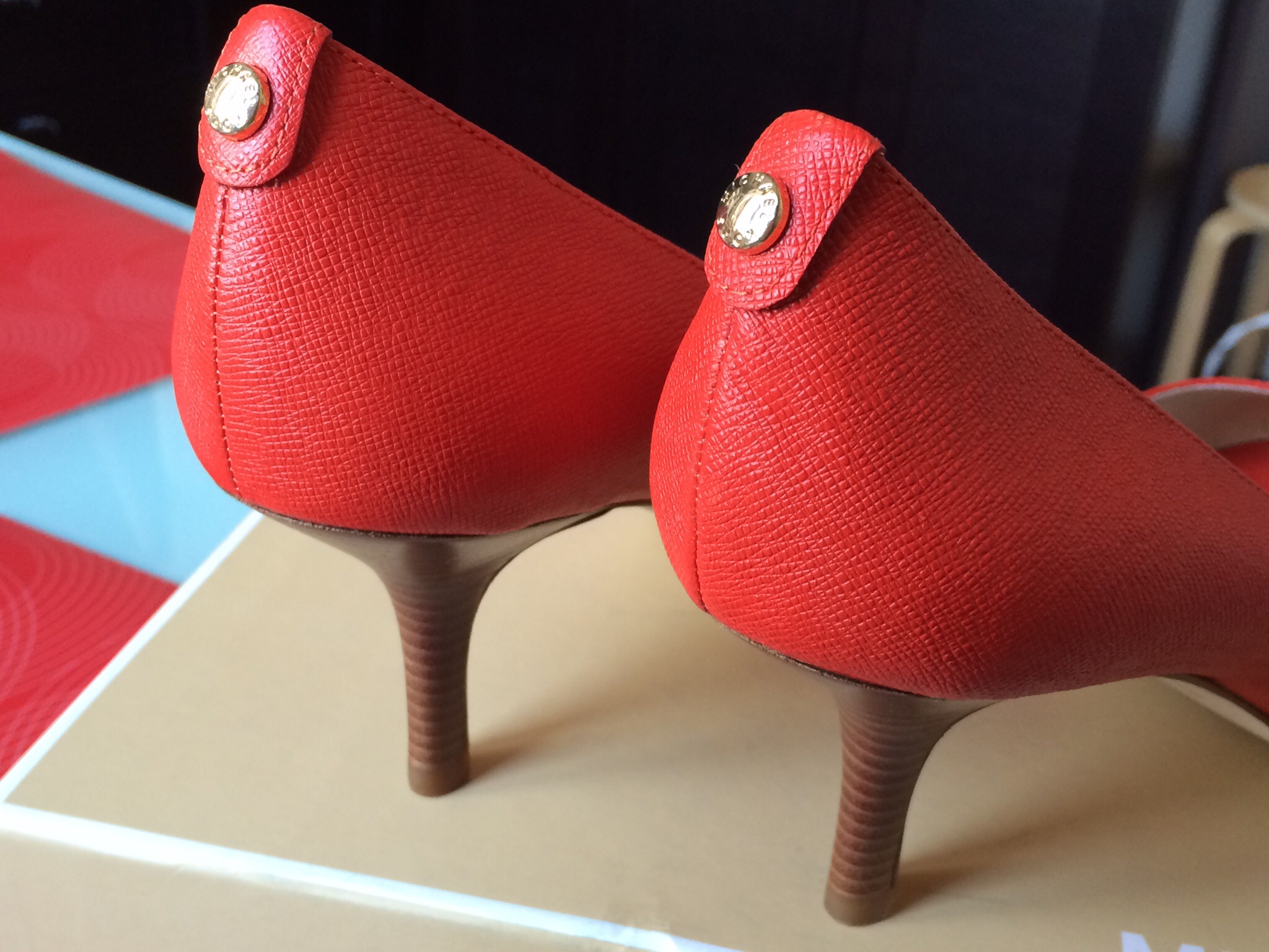 пристроено