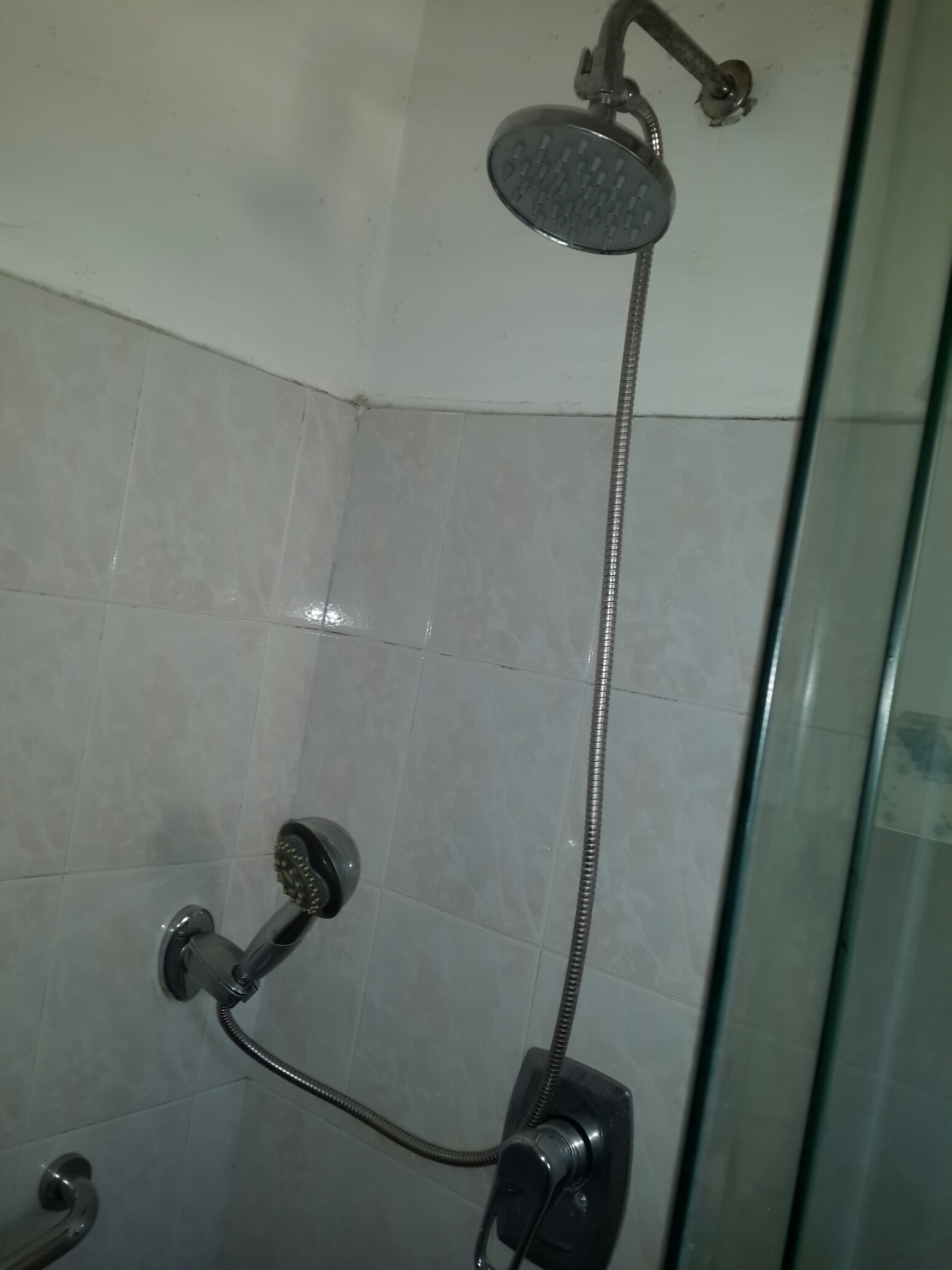 наш дом ремонт 2015 маленький душ в спальне