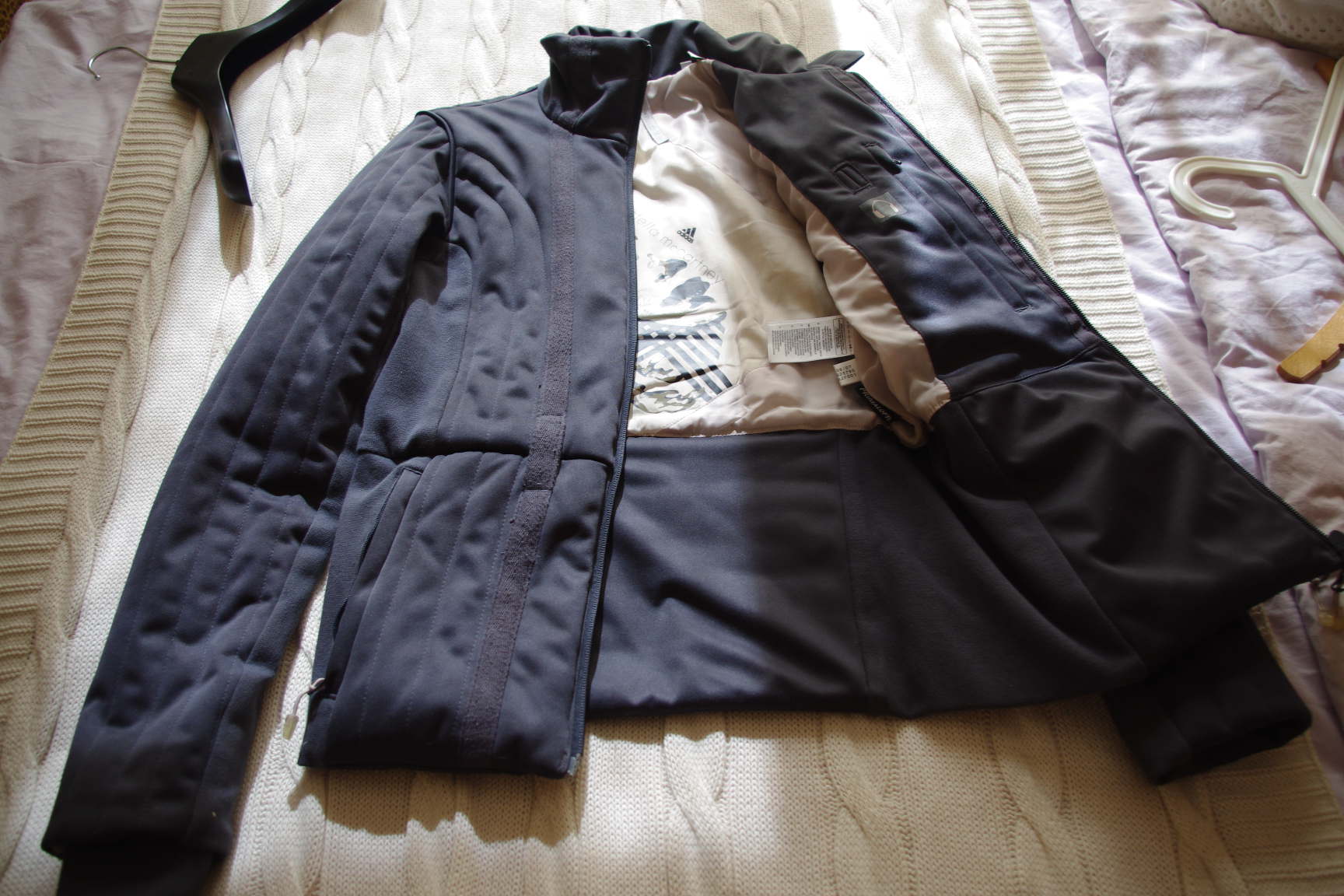 Стелла Макартни крутая курточка-44-900. КОМИССИОНКА ЖЕНСКОЕ