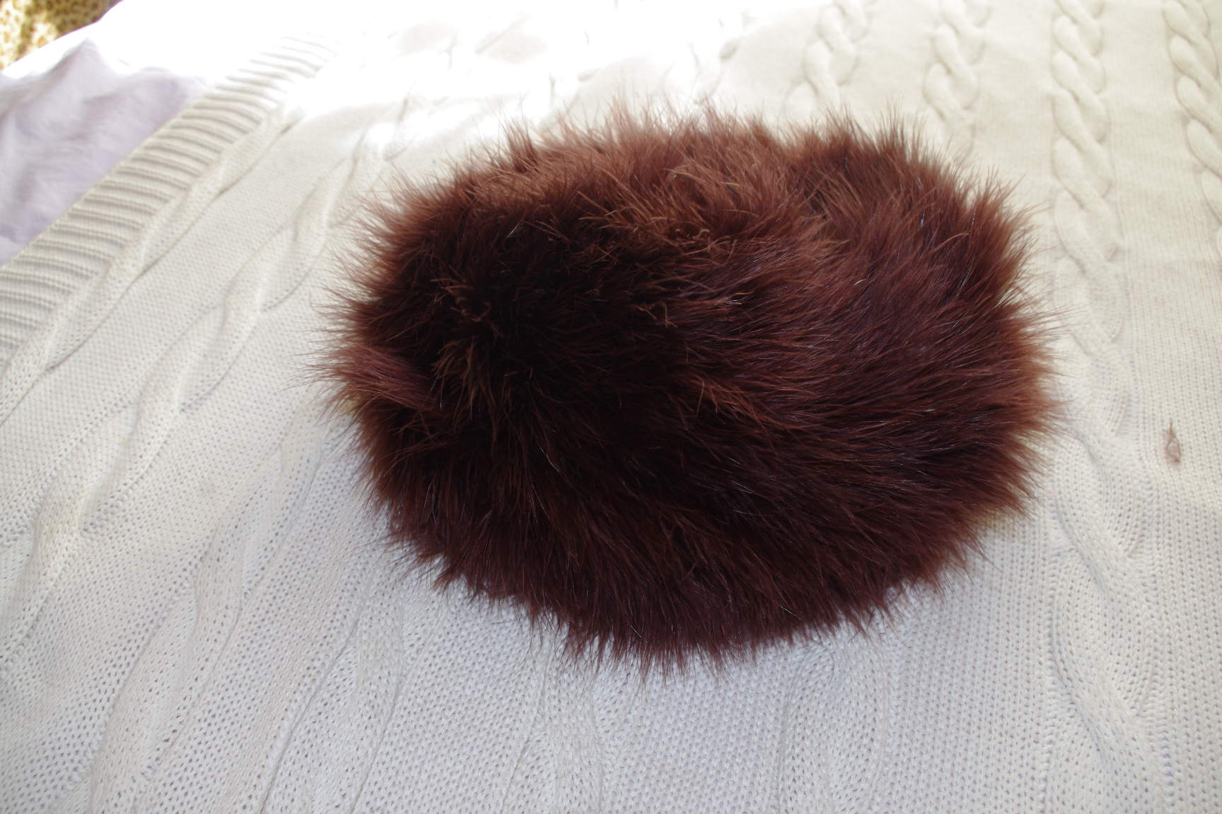 пушистая шапка Италия-500. СУМКИ И АКСЕССУАРЫ