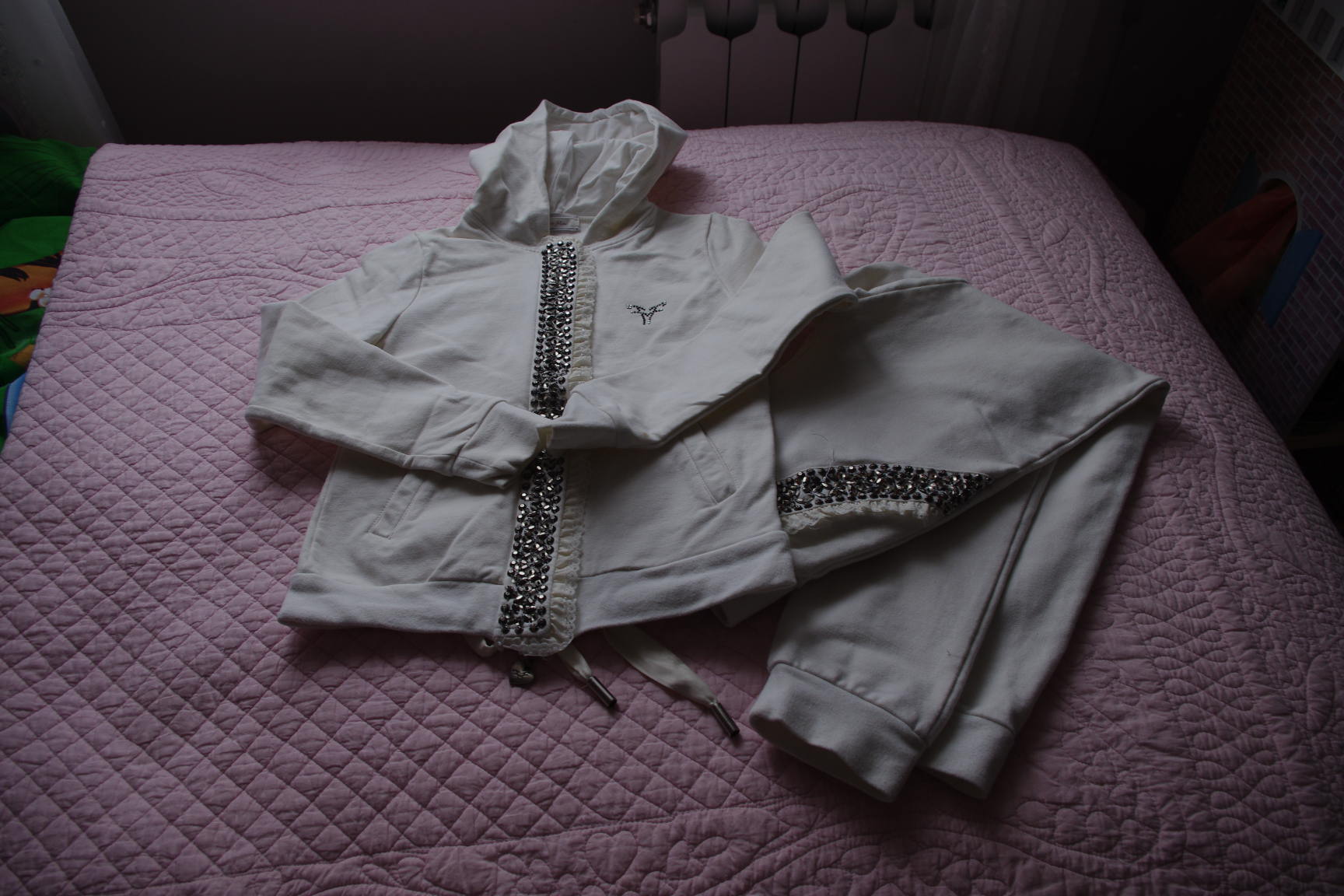 128-шикарный костюм италия фракомина-400. ЗАБРАЛИ