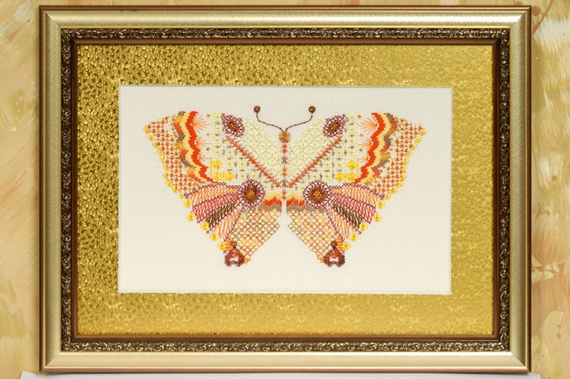 Бабочка. Счетная гладь