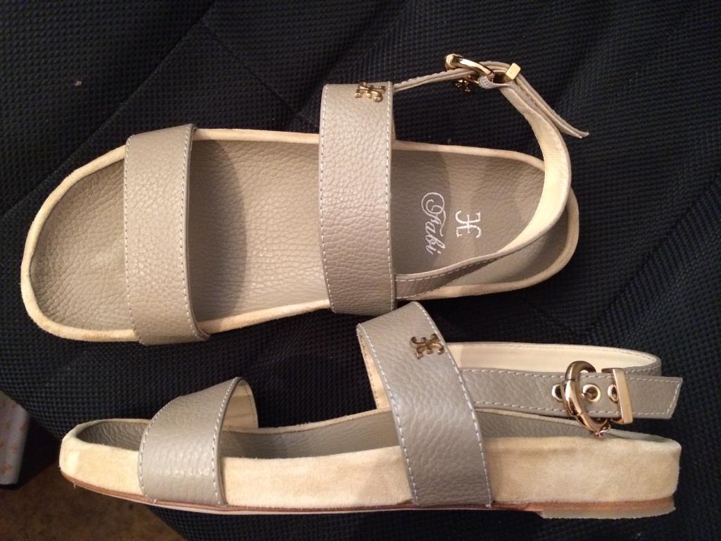 пристроено