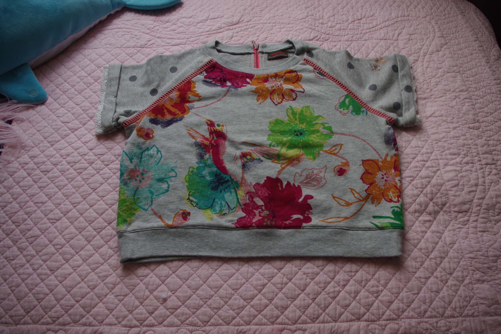 Катимини очень красивая кофточка-128-800. ОДЕЖДА ДЕВОЧКЕ 128 РОСТ