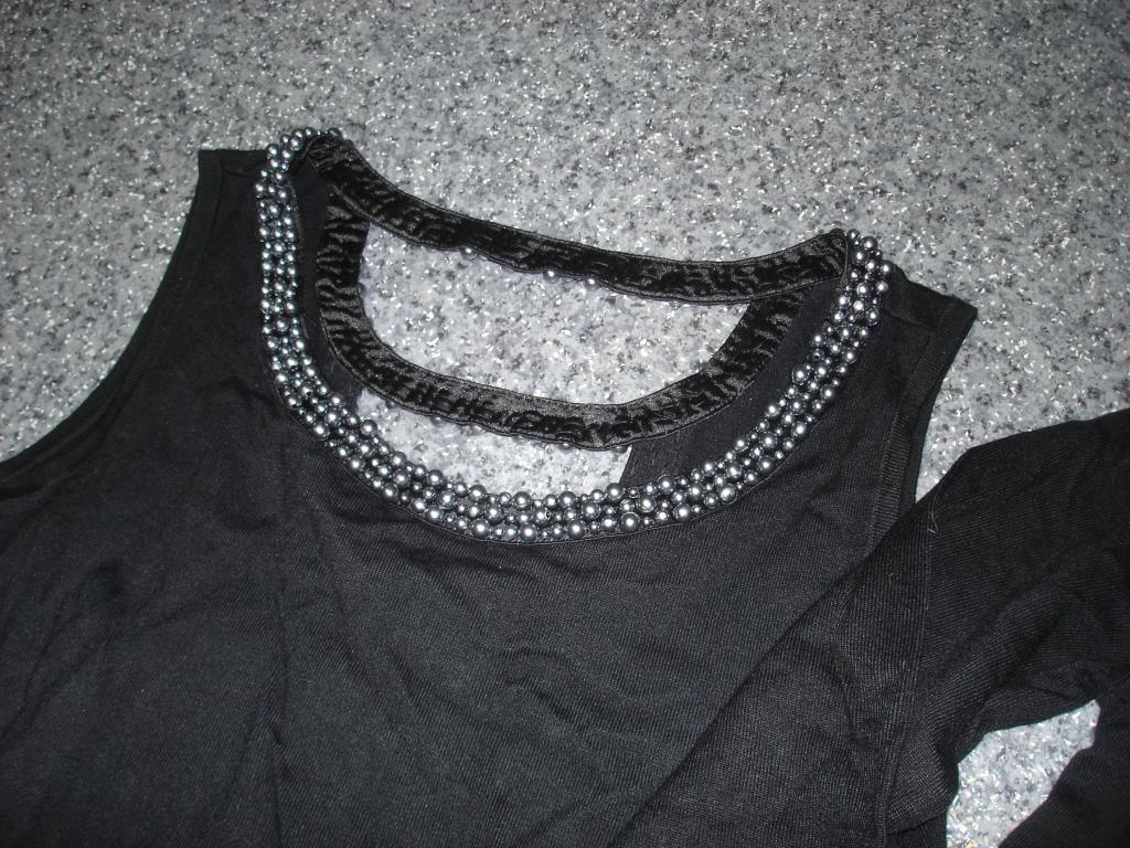 Продаю женское НОВОЕ-ЛЮБАЯ ВЕЩЬ со скидкой отдам