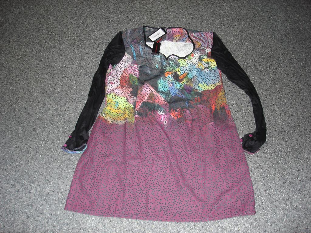 Продаю женское НОВОЕ-ЛЮБАЯ ВЕЩЬ со скидкой отдам