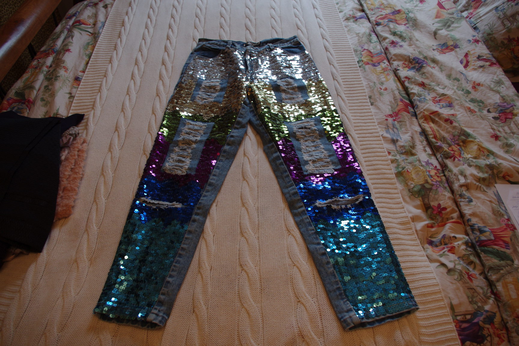 джинсы суперские дранки-29-4500. ЗАБРАЛИ