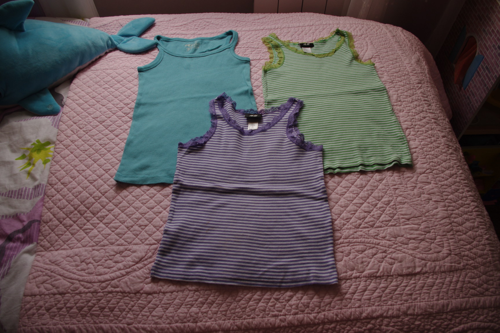 три майки без рукавов-128-150. ЗАБРАЛИ