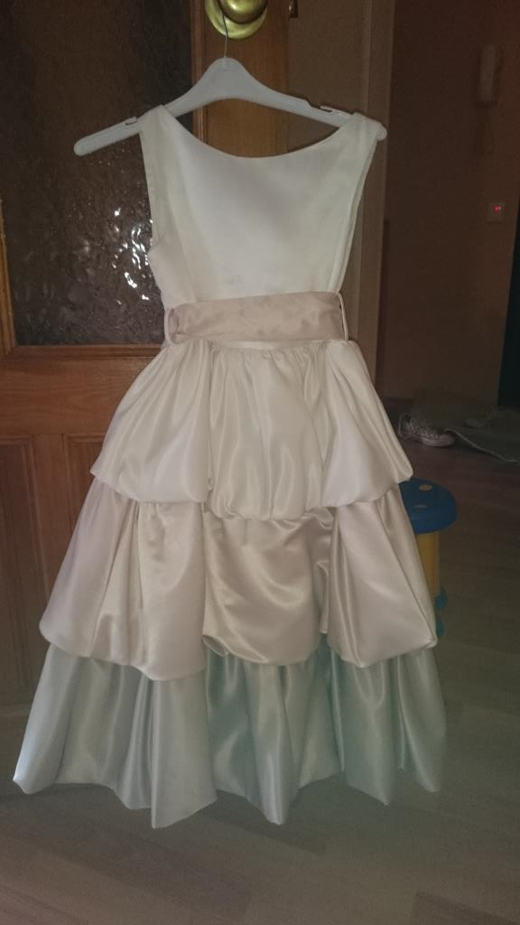 Американское платье р.8. ПРодам