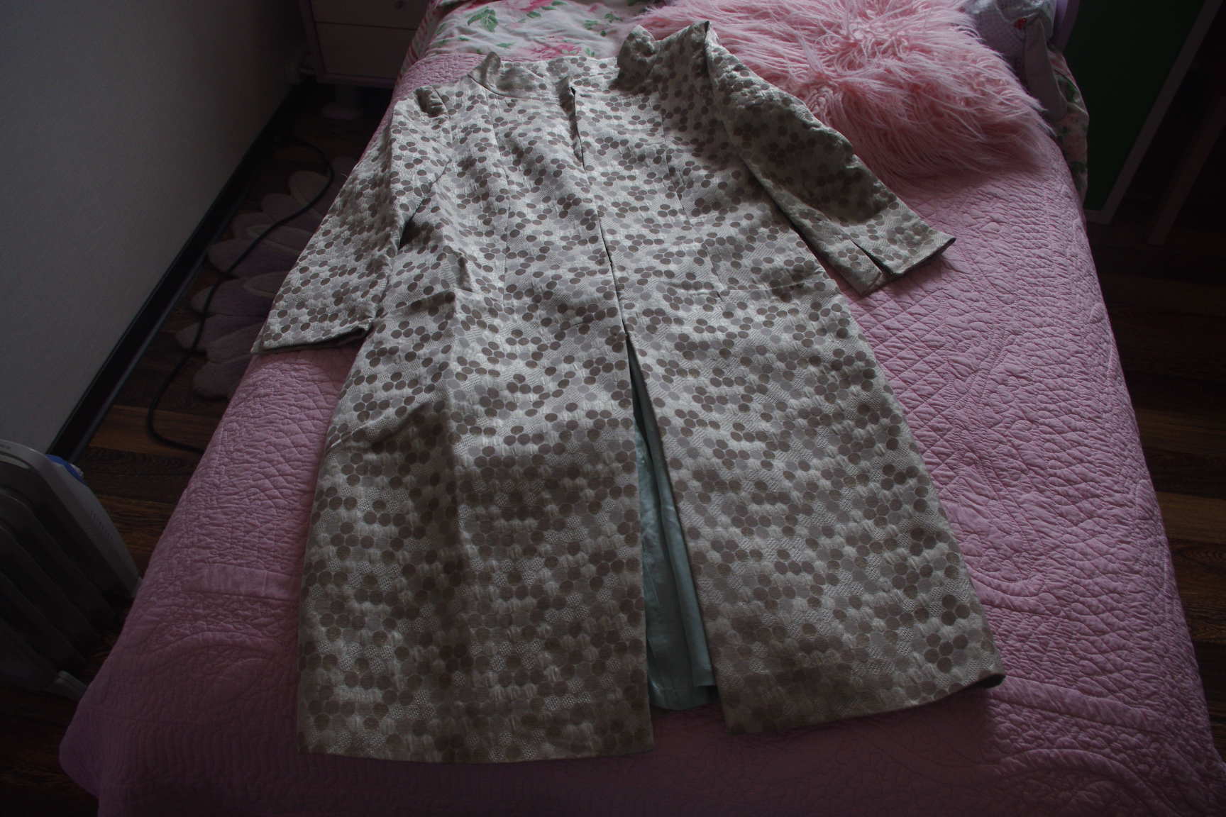 Карамелло испания шикарное пальто жакет -44-3000. КОМИССИОНКА ЖЕНСКОЕ