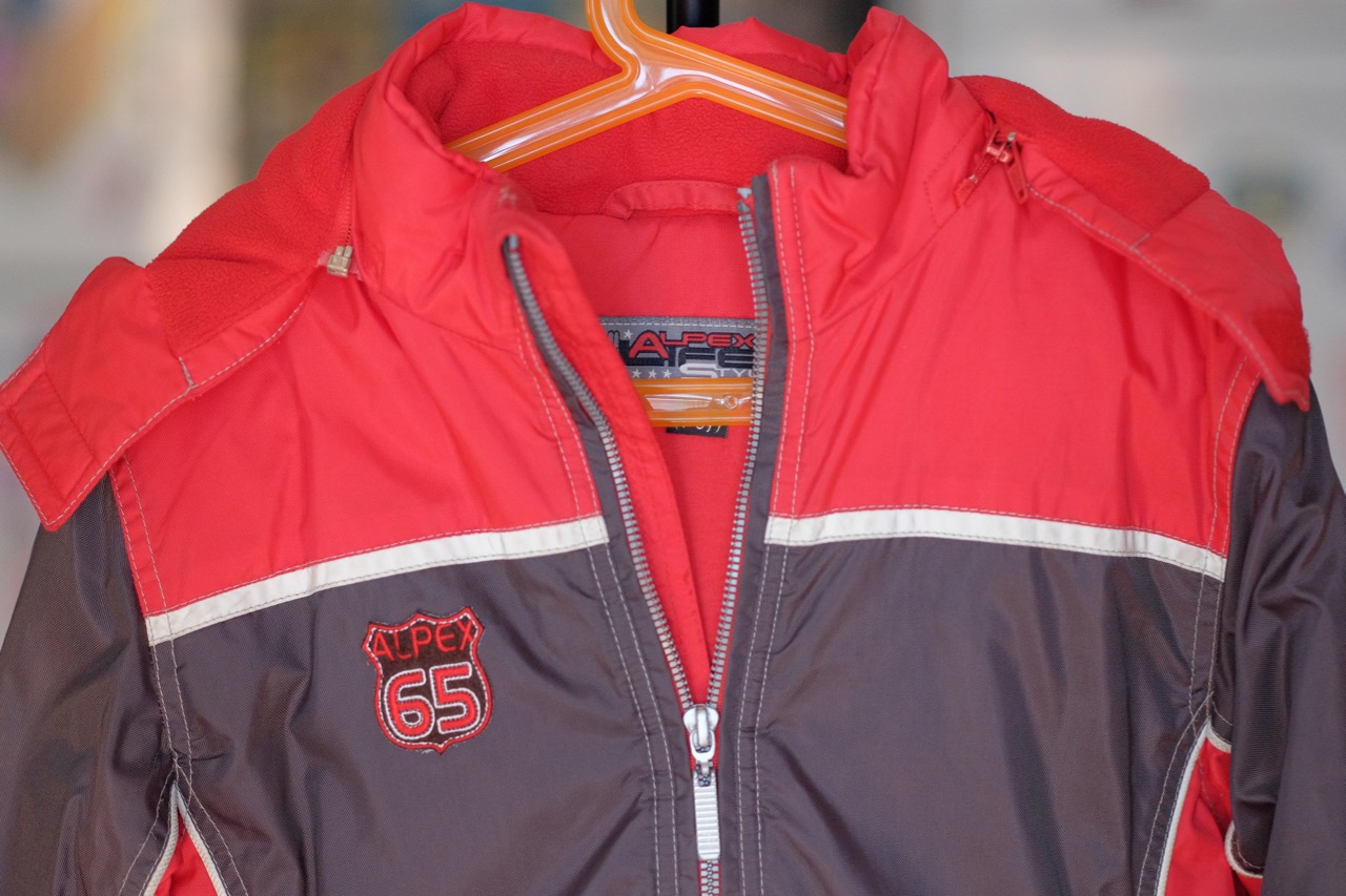 Костюм осень-весна рост 122,  1000 руб.. ПРИСТРОЕНО