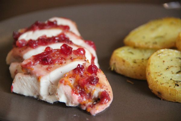 Куриная грудка в брусничном соусе. Моя еда