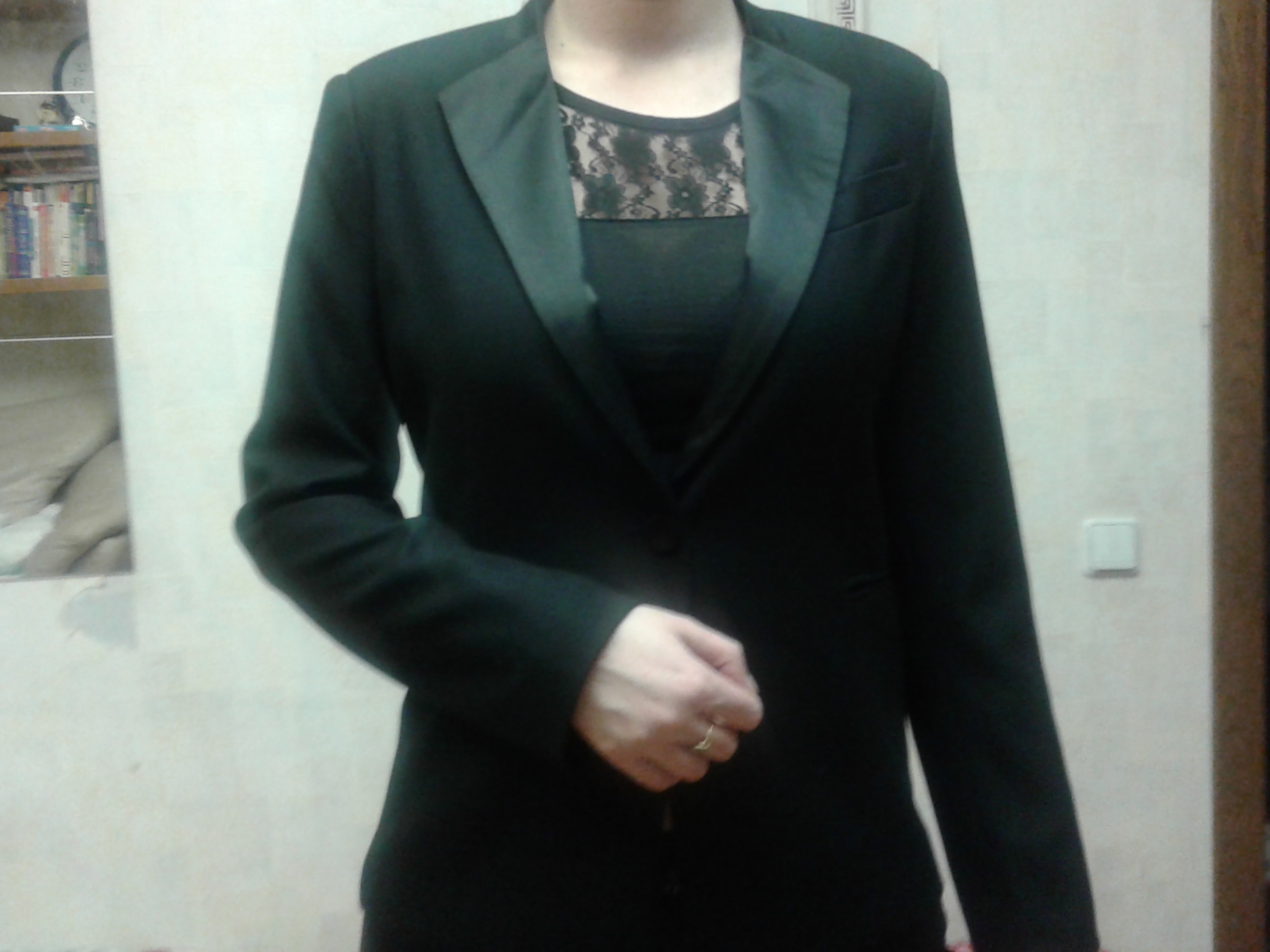 пиджак новый Оджи р.46 400р.. Женское р.44-46